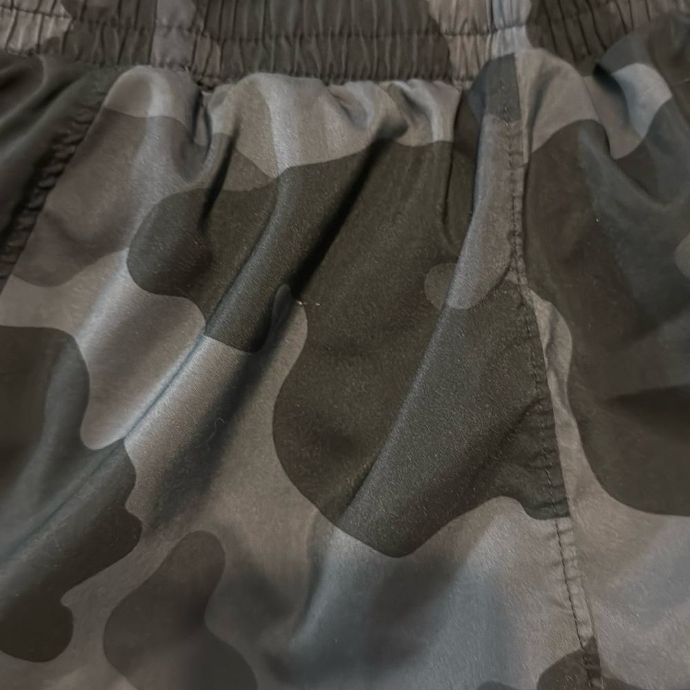 Camo all in motion athletic shorts